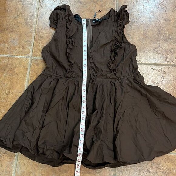 NWOT PrettyLittleThings Chocolate Poplin Button Detail Flare Short Romper size 1 - Picture 11 of 11